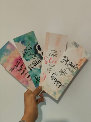 Set di 8 segnalibri in grafica e lettering