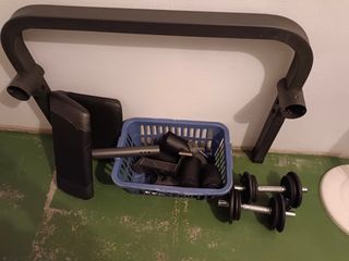 Banco y pesas gimnasio 