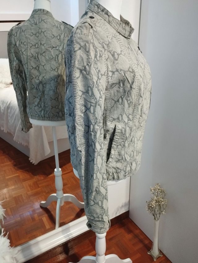 Cazadora de piel de Blanco