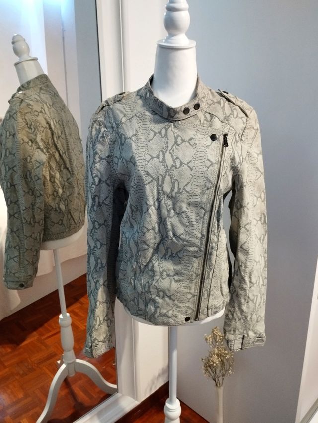 Cazadora de piel de Blanco