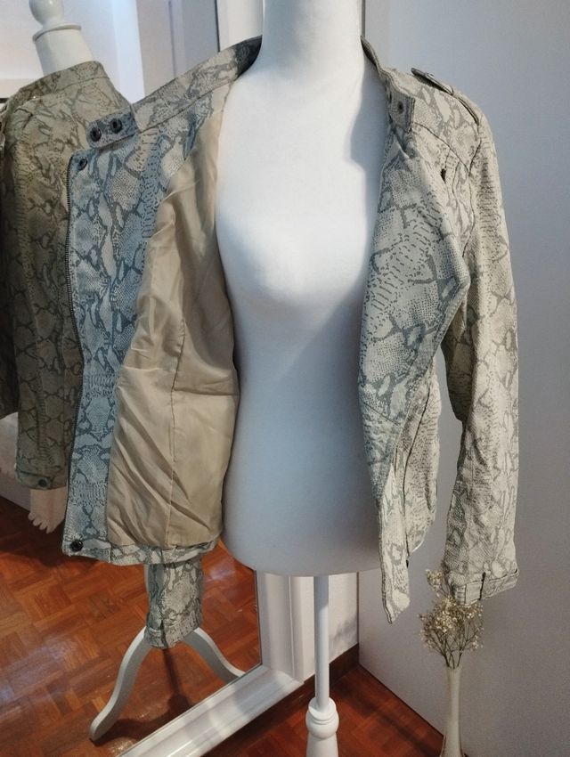 Cazadora de piel de Blanco