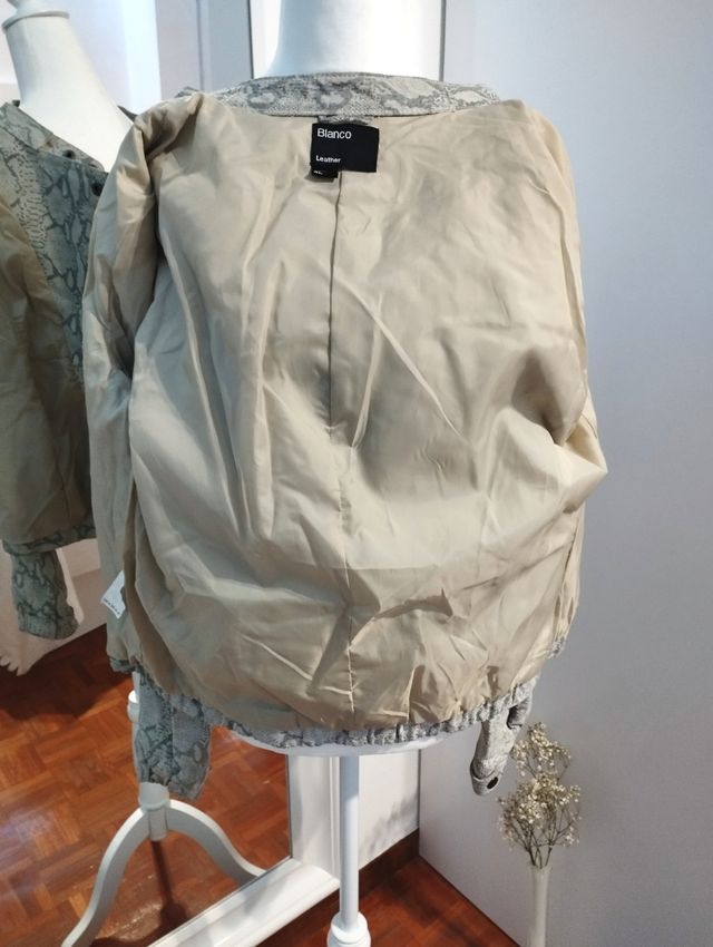 Cazadora de piel de Blanco