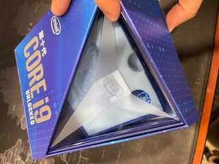 Caja intel i9 10900k JAPONESA Colección