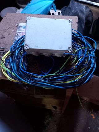 HILO ELECTRICO y CAJA