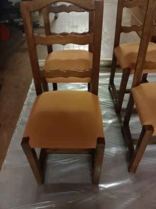 Tavolo antico in legno massello