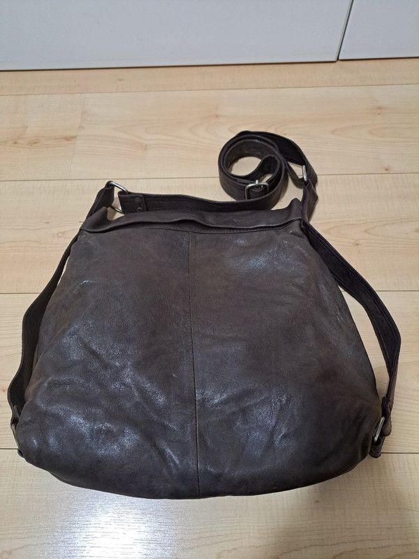 Bolso de excelente piel bovina