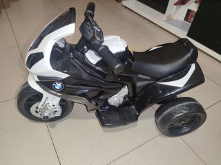 Moto Niño BMW