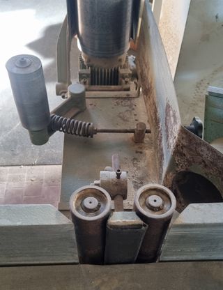 Levigatrice a Nastro Industriale