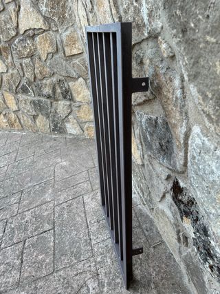 Verja pequeña de hierro