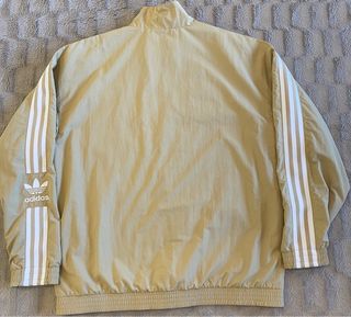 Chaqueta adidas tack jacket beige