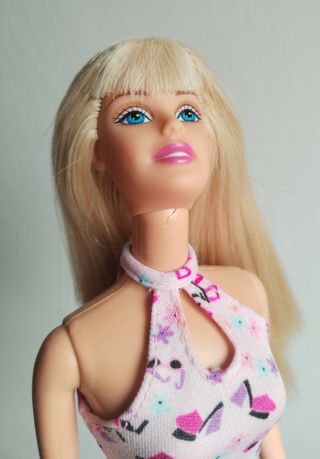 Barbie Shoe Galore 2001 Vintage Generation Face
