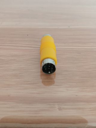 Adaptador RCA hembra a S-VIDEO 8 Pines