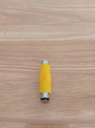 Adaptador RCA hembra a S-VIDEO 8 Pines