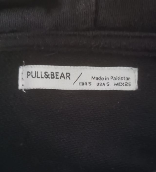 Sudadera con capucha Pull&Bear. T-S