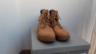 Botines marrones con cordones