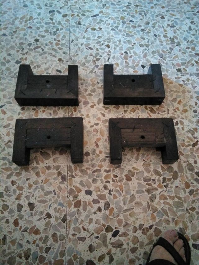 Patas de madera para mueble