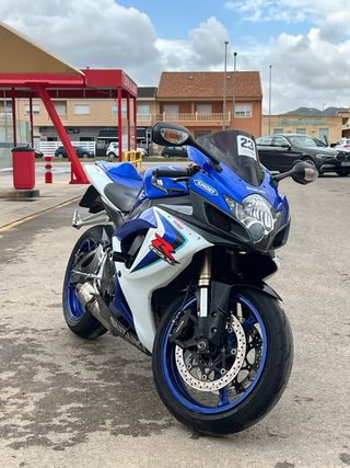 suzuki gsxr 600