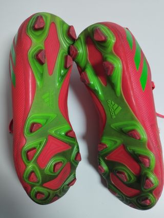 BOTAS FUTBOL NIÑO Talla 33