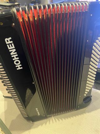 Acordeon Hohner Bravo III 96 Black