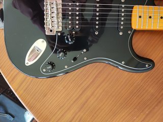 Guitarra squier cv 70s strat HSS MN blk