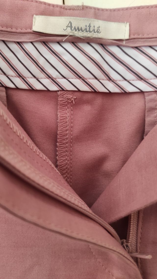 Pantalón marca Amitié