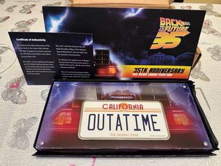 Placa Outatime 10 Oz. Regreso al Futuro