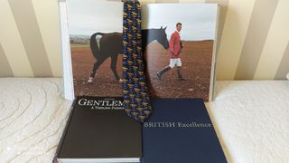Corbata Celine caballos Seda