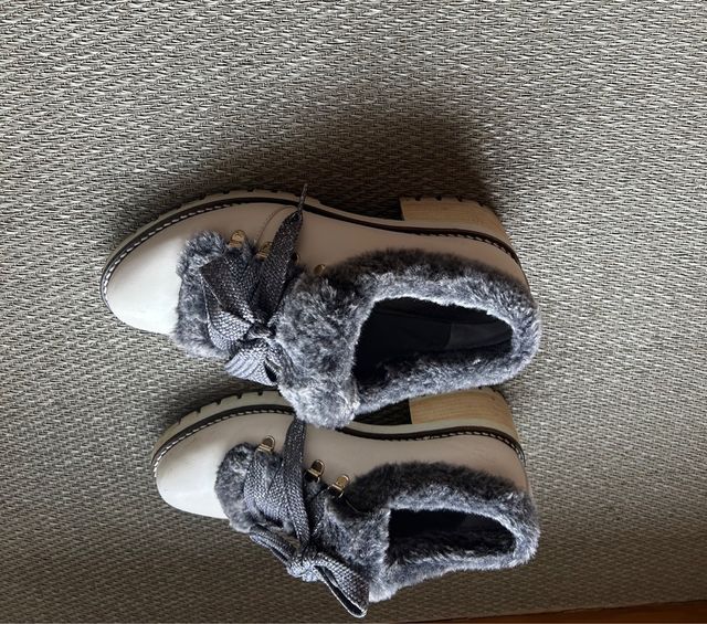 zapatos piel  numero 39,color hielo,calentitos