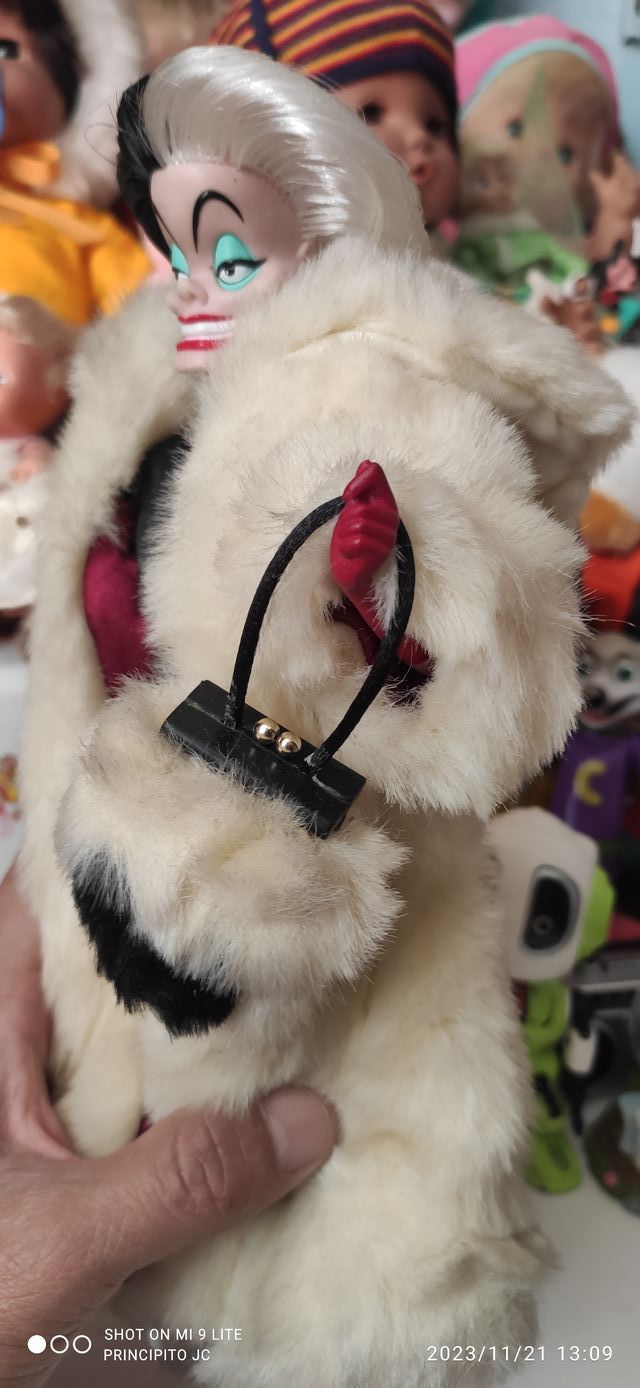 Muñeca Cruella de Evil 