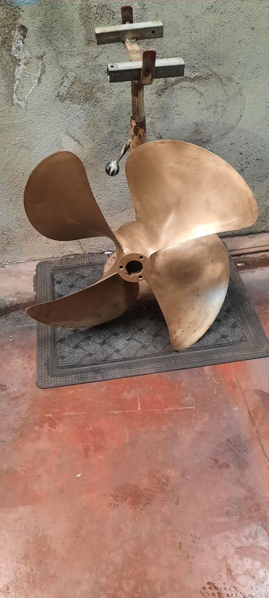 hélices de bronce 4 palas