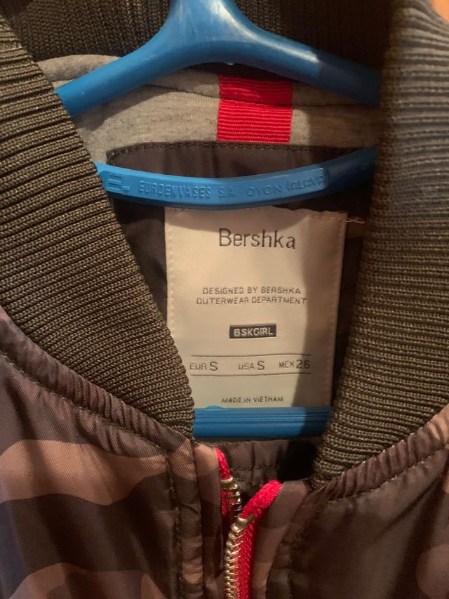 cazadora bomber camuflaje chica