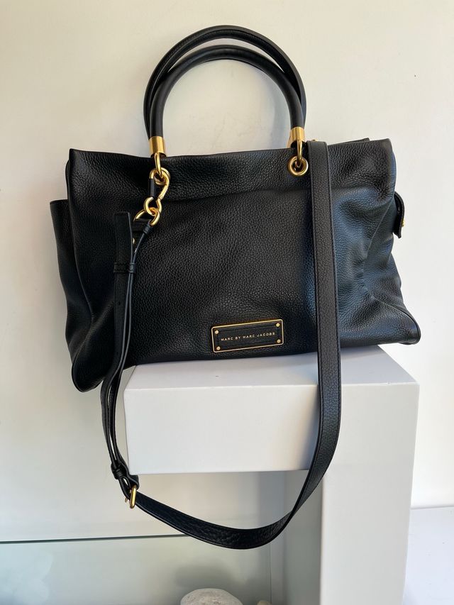 Bolso de piel. Marc Jacobs. Muy poco uso