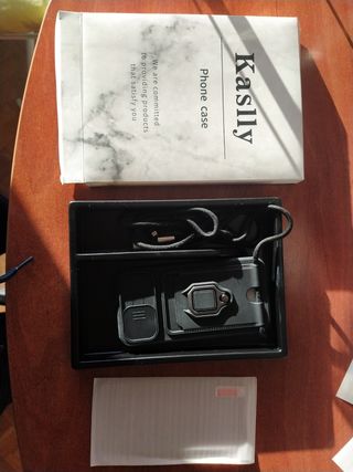 Funda con cuerda iPhone 12