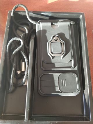 Funda con cuerda iPhone 12