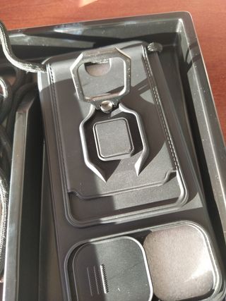 Funda con cuerda iPhone 12