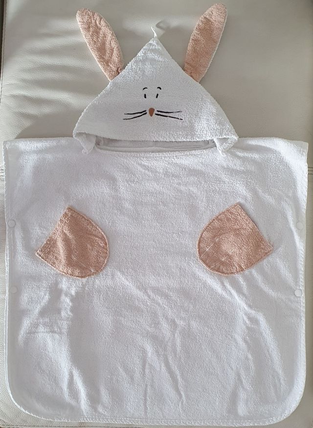 Toalla-capa de baño conejito bebé 3-6 meses