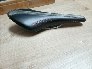 Fizik Arione Kium Negro