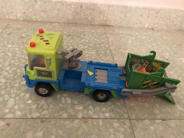 Camion de basura basurillas