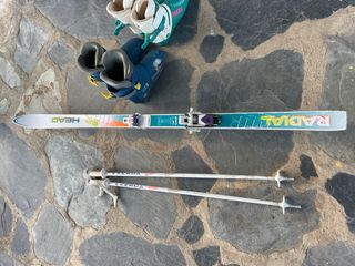 kit conjunto esquis + 2 pares botas + bastones