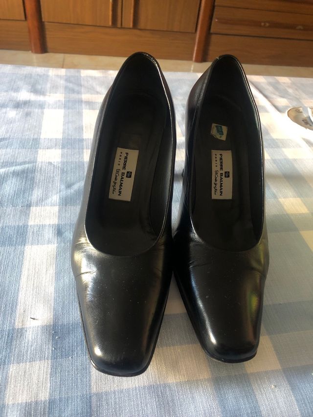 Zapatos Salón piel.