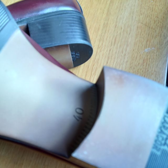 Scarpe da uomo nuove