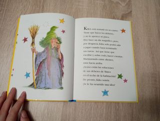 Kika embruja los deberes