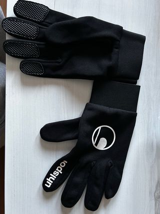 guantes futbol jugador deporte o correr