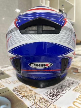 casco integral marca shiro.