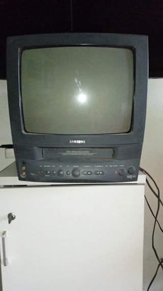 Televisor/video vhs samsung 14"