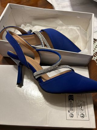 Zapato fiesta azul con detalle brillo