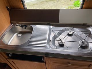 cocina con fregadero