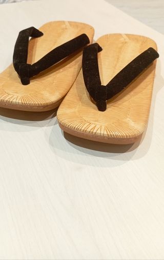 Sandalias japonesas