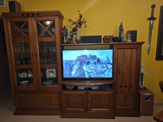 Mueble de salón y mesa con sillas(precio es ambas)