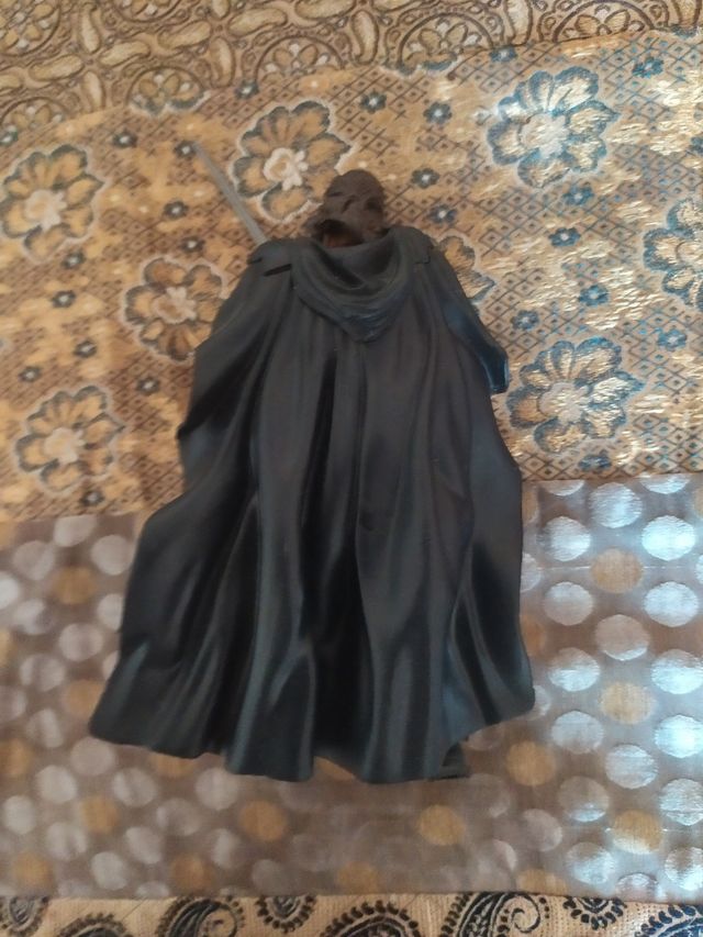 Figuras Aragón y Gandalf